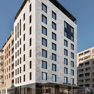 Mercure 4*, Tirana Albanië