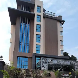Otel The Pinnacle Sarnath