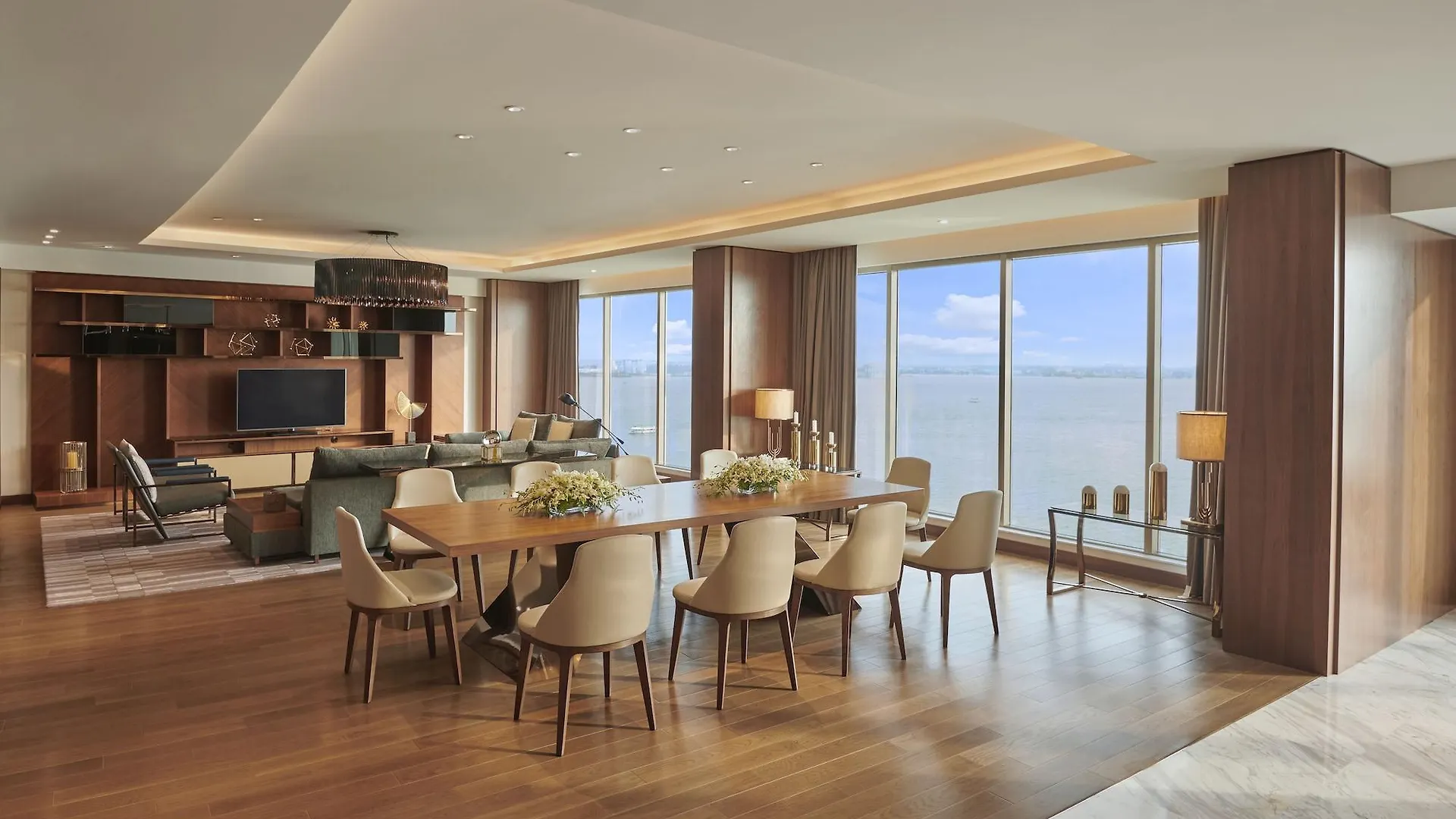 Grand Hyatt Kochi Bolgatty Hotel